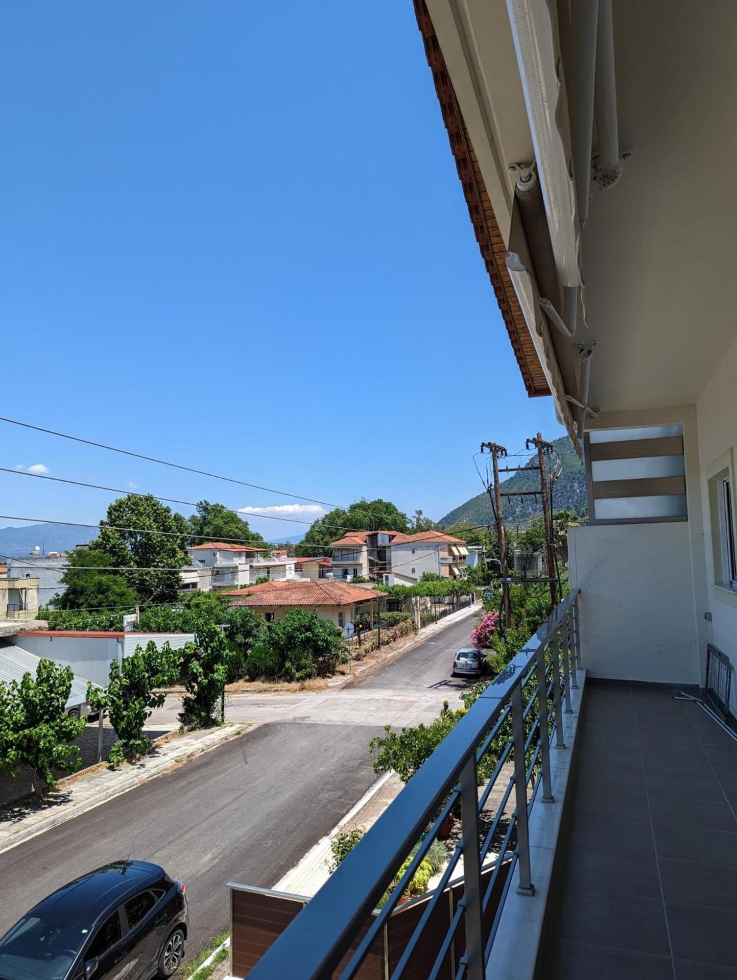 Samaras Apartments In Kamena Vourla Exterior photo
