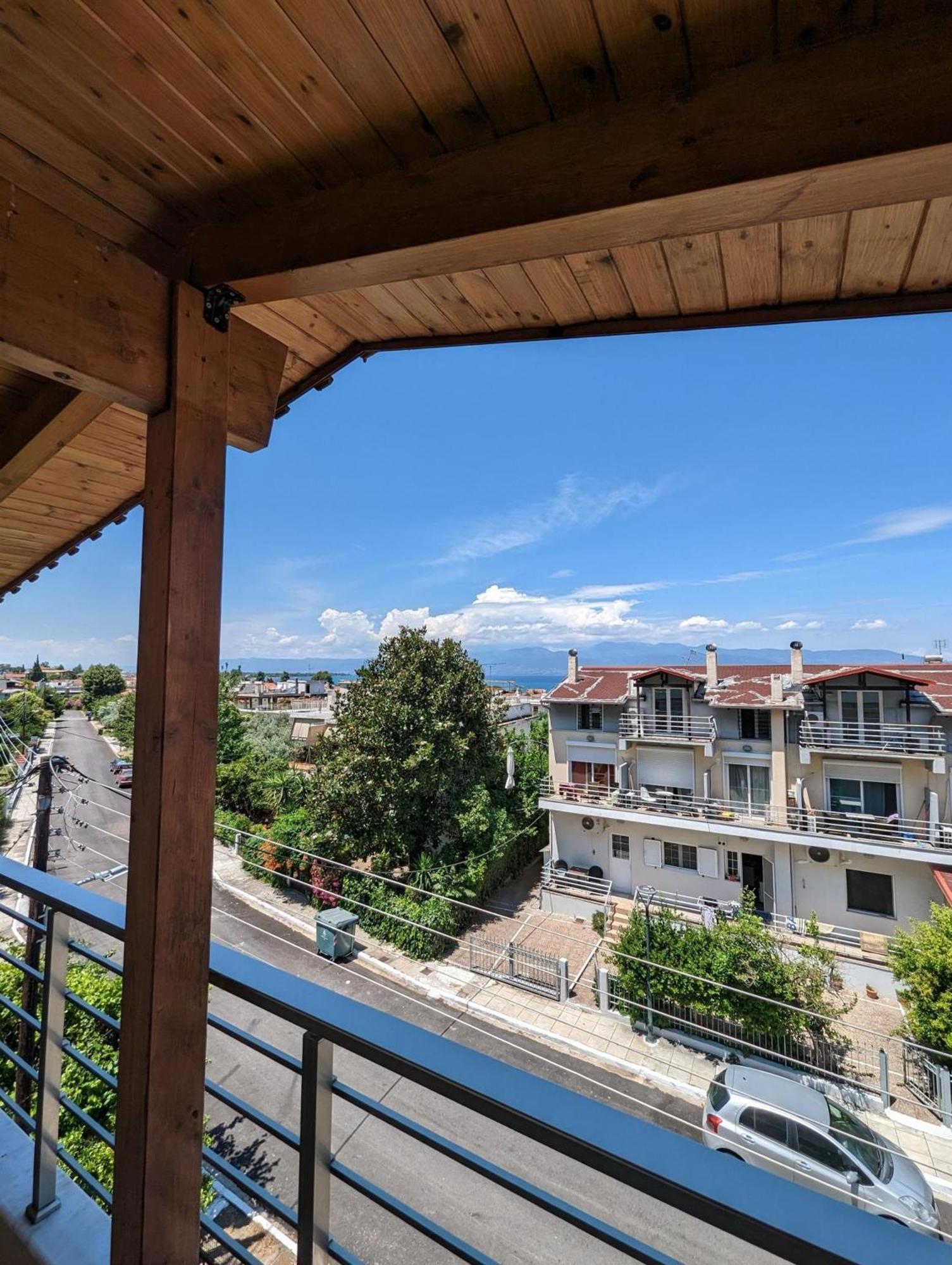 Samaras Apartments In Kamena Vourla Exterior photo