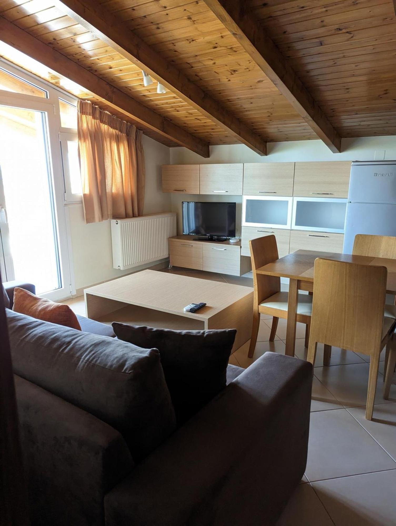 Samaras Apartments In Kamena Vourla Exterior photo