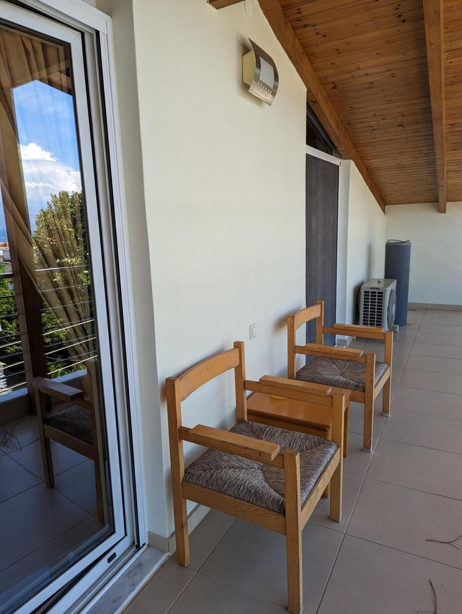 Samaras Apartments In Kamena Vourla Exterior photo